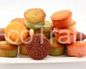 Tas de financiers ronds, financier cocktail, pause café traiteur paris, café gourmand traiteur, cocktail sucré,