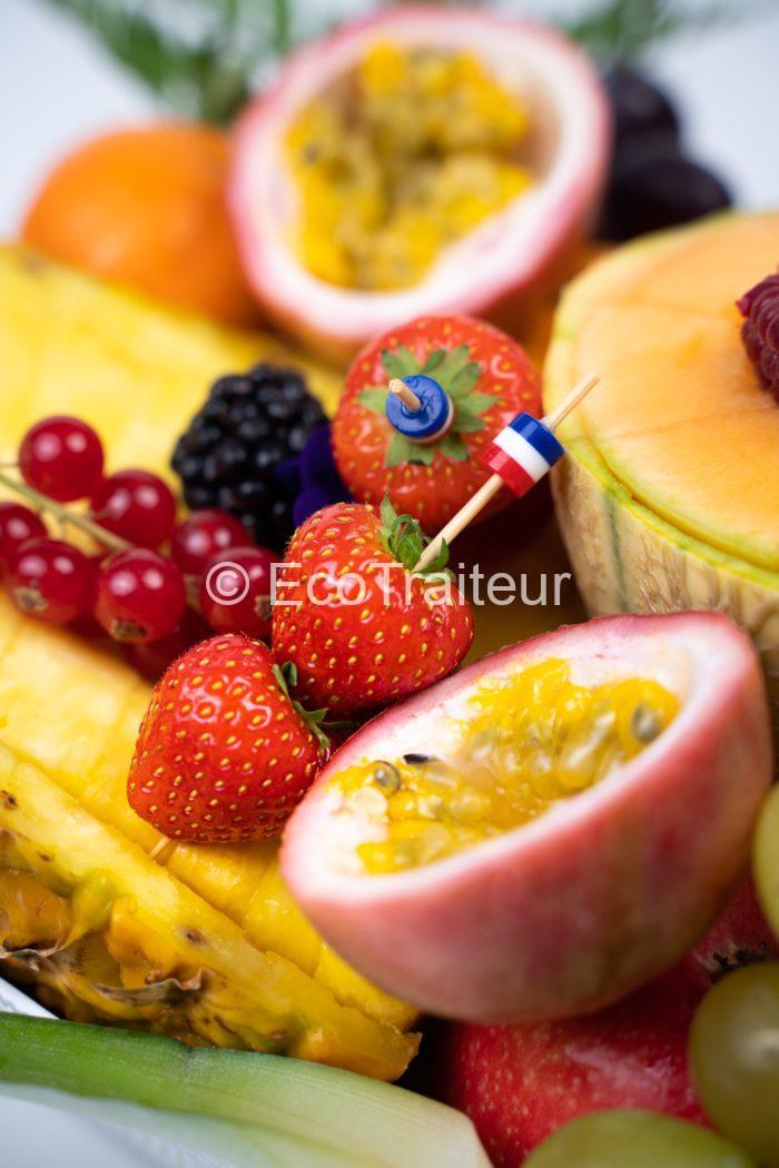 plateau de fruit ecotraiteur paris traiteur parisien primeur vip plateau fruits tranchés