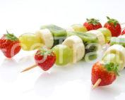 brochette de 3 fruit coupé,; cocktail sucré, fruit de saison, produit frais, petit déjeuner, dessert buffet traiteur, traiteur paris, traiteur eco responsable, traiteur en ligne